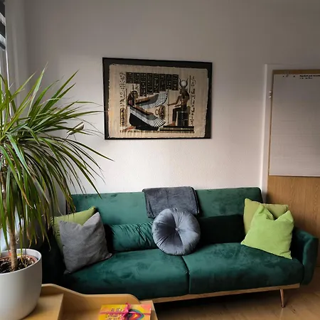 Ferienwohnung Für 1-2 Personen In Berlin, Nähe U Friedrichsfelde *
